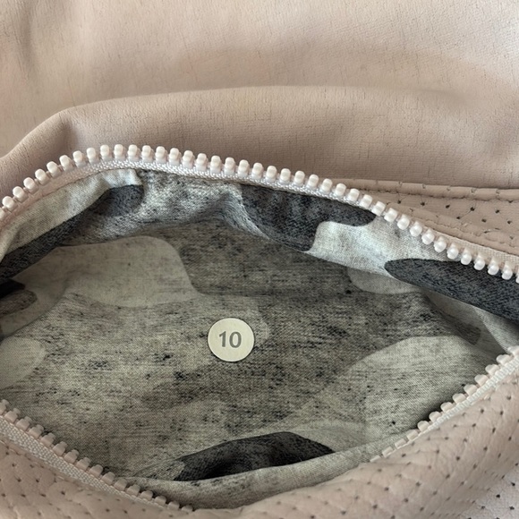 Lululemon Lets Get Visible Hoodie 10 Blush Pink Grey Slim‎ Fit Run ILuminate - Picture 3 of 9